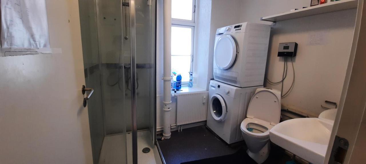 1- Bed Private In Rum i privatbostad Odense